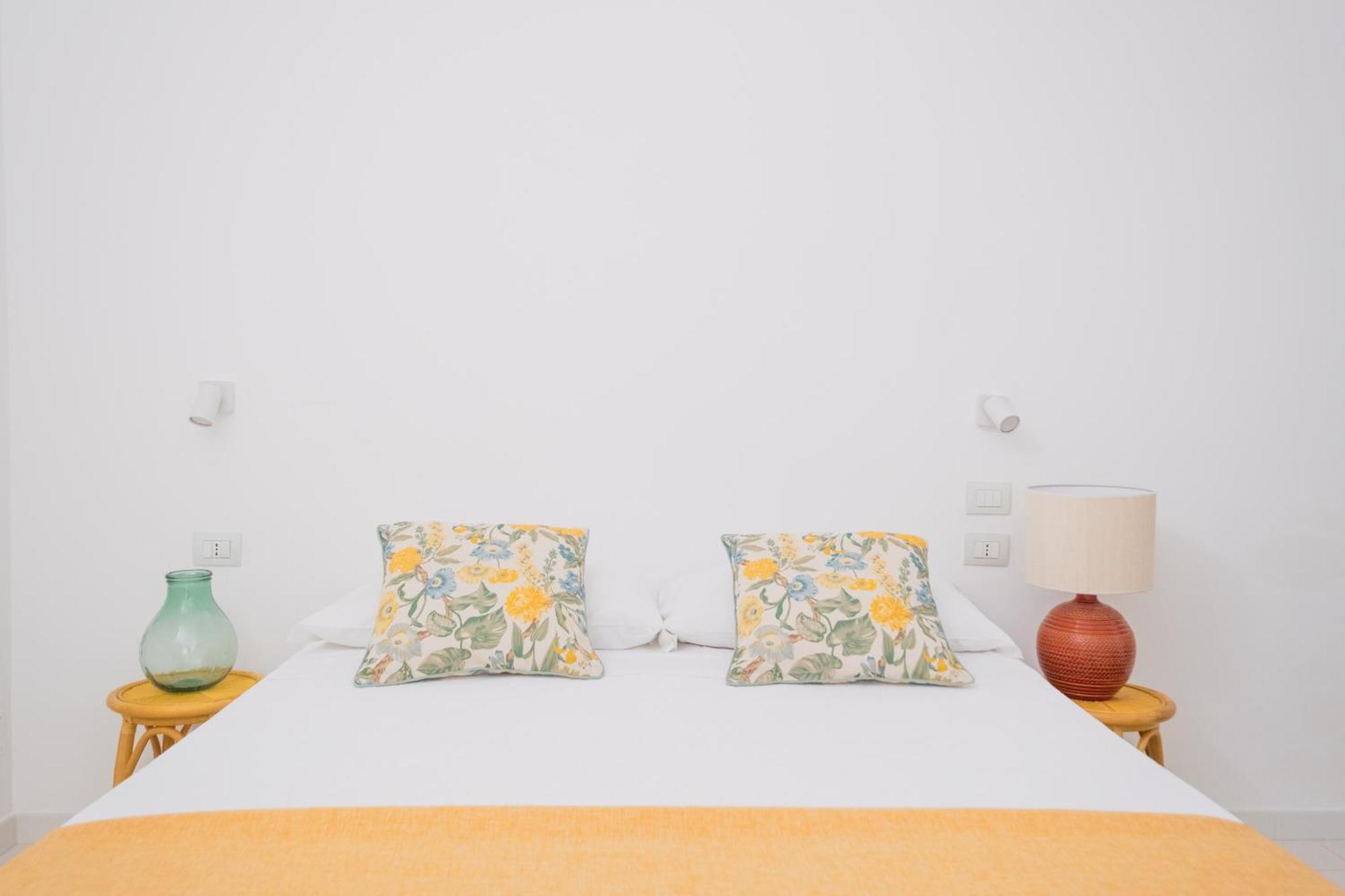 Casa Giulia Bed & Breakfast Весте Екстериор снимка