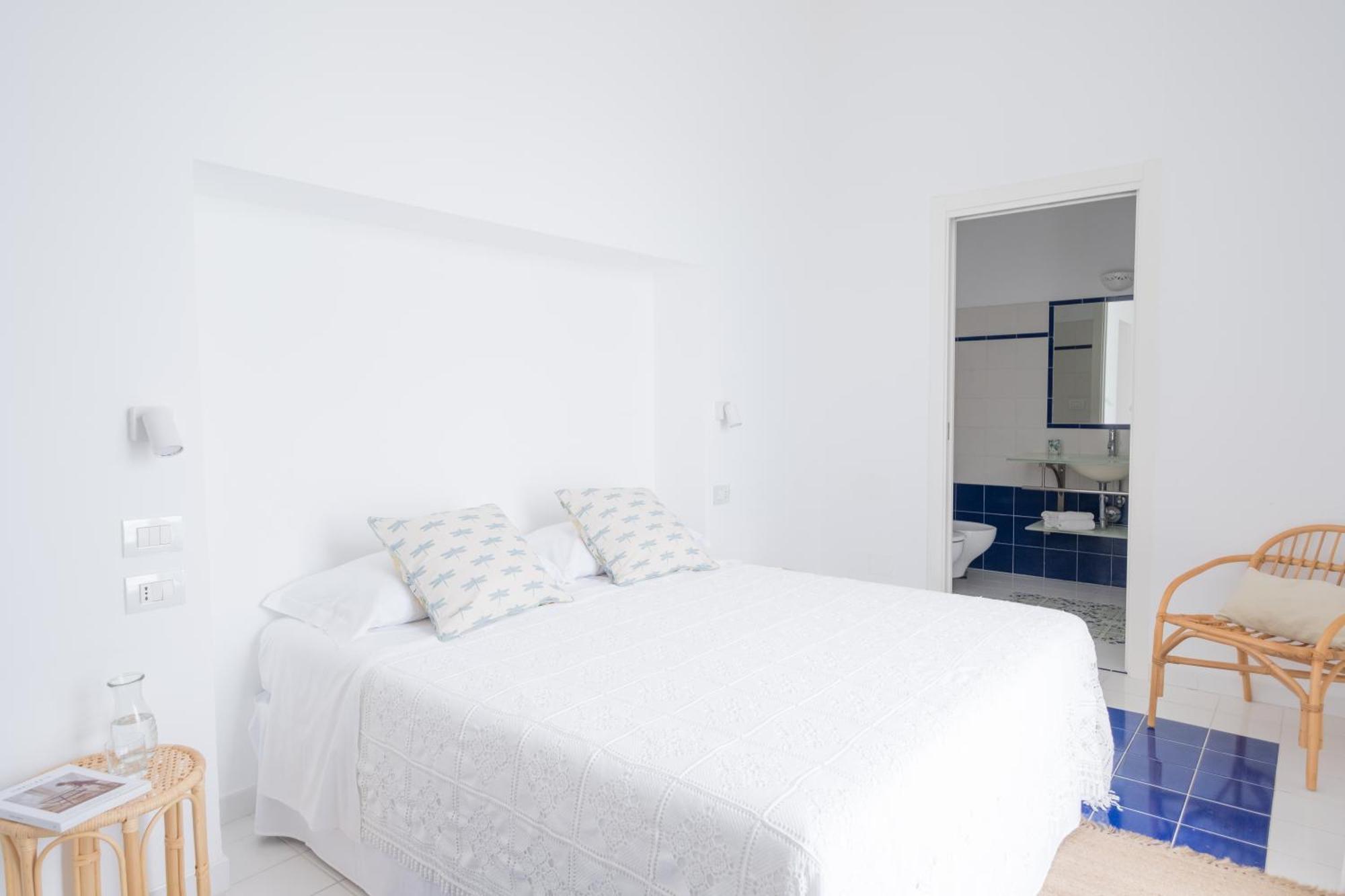 Casa Giulia Bed & Breakfast Весте Екстериор снимка
