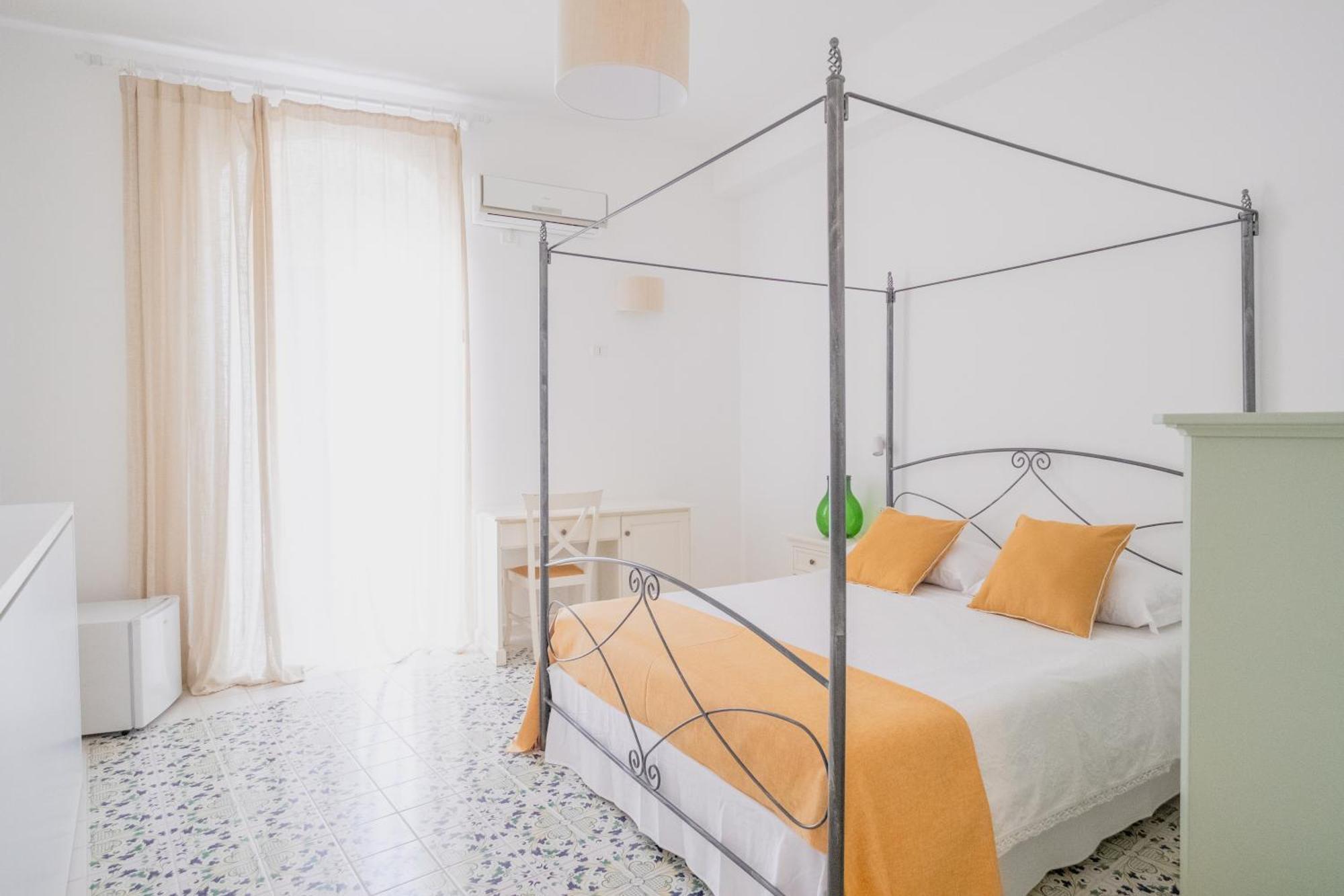 Casa Giulia Bed & Breakfast Весте Екстериор снимка